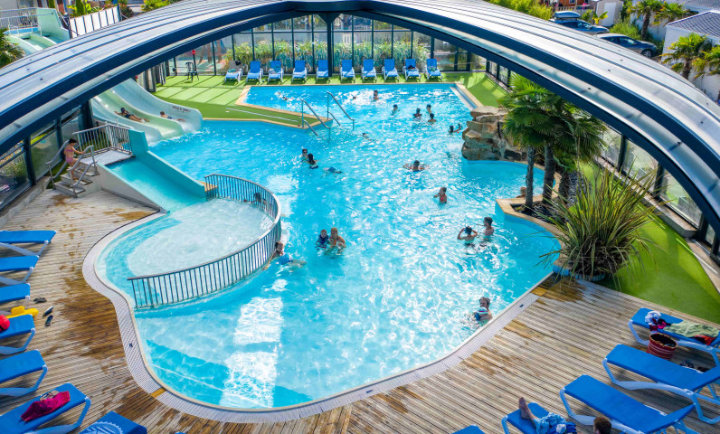 Piscine couverte Emeraude